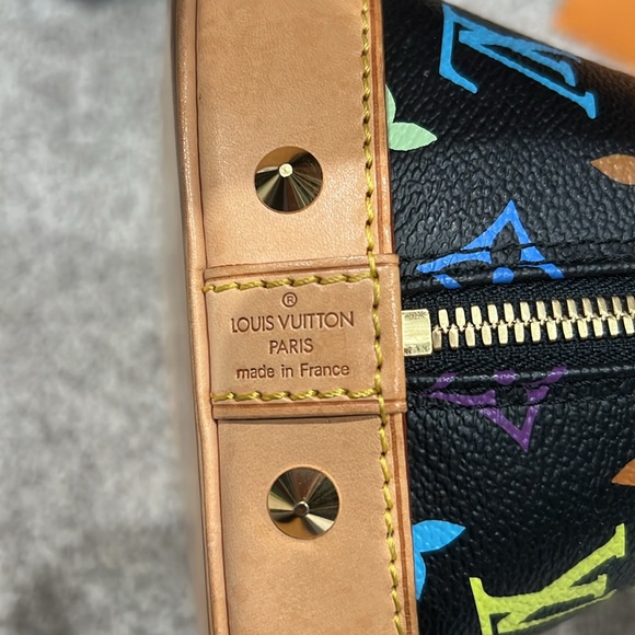 Louis Vuitton Alma - Picture 10 of 10